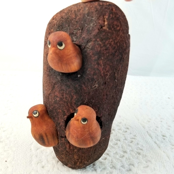 Rare Vintage Hanging Wooden Wall Decor with 3 Baby Birds Indoor Outdoor - Picture 4 of 9